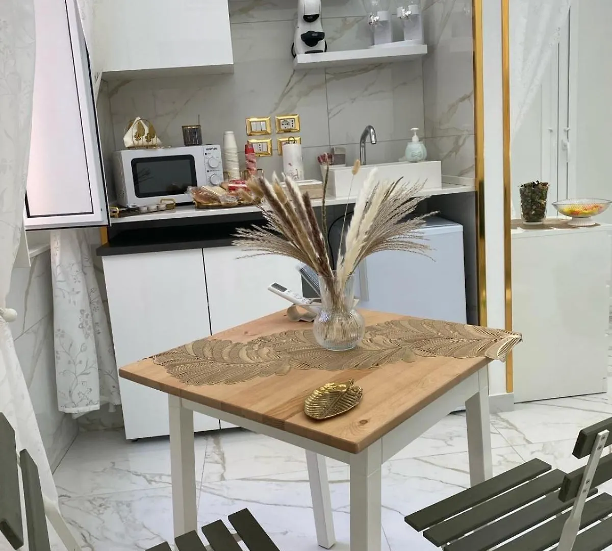 Regina House Apartment Naples Italy